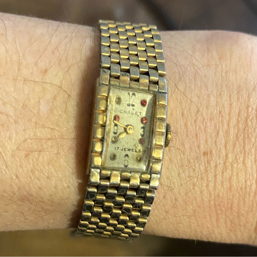Chalet 17 jewels vintage watch